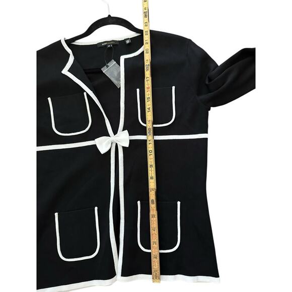 BCBGMaxazria Womens Black White Long Sleeve Bow Trimmed Cardigan Sweater Size M - Picture 2 of 7